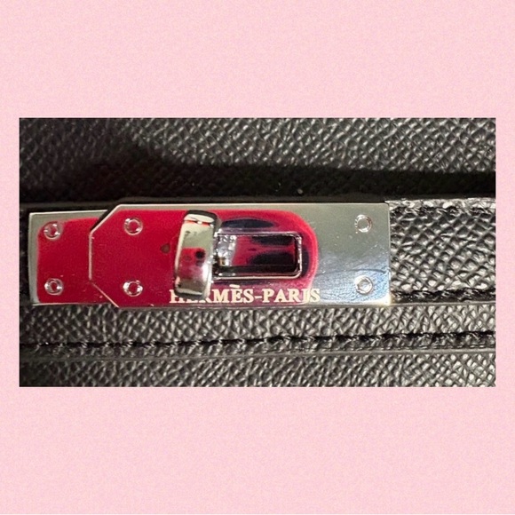 New Listing!!!
Stylish Black Satchel with Scarf Detail - Picture 2 of 2